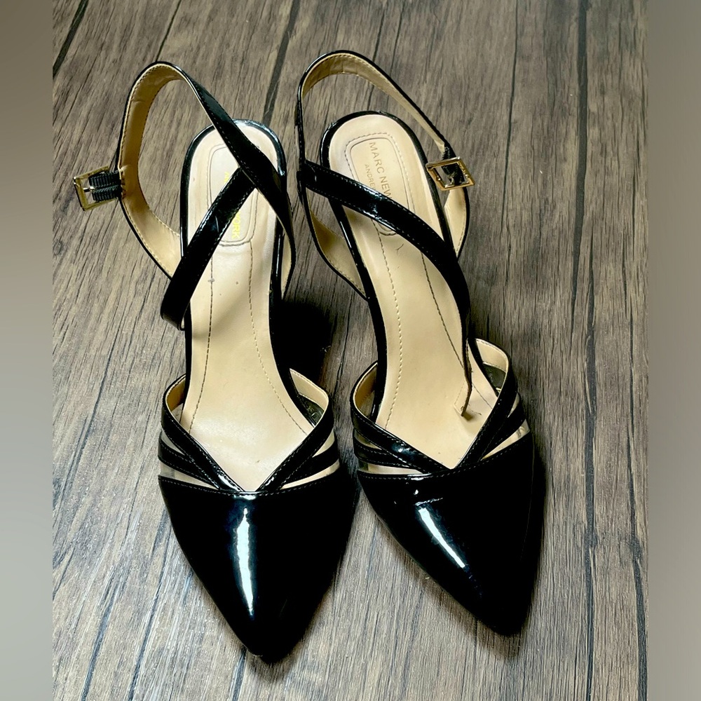 Women’s patent leather black heels size 9
